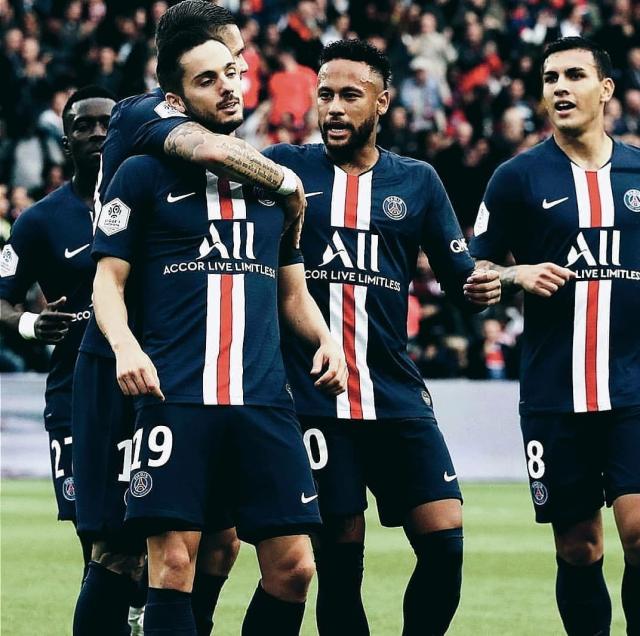 尤文图斯训练开放日，加时末段绝杀压哨引欢呼，NBA常规赛在即，年轻球员得到机会的简单介绍