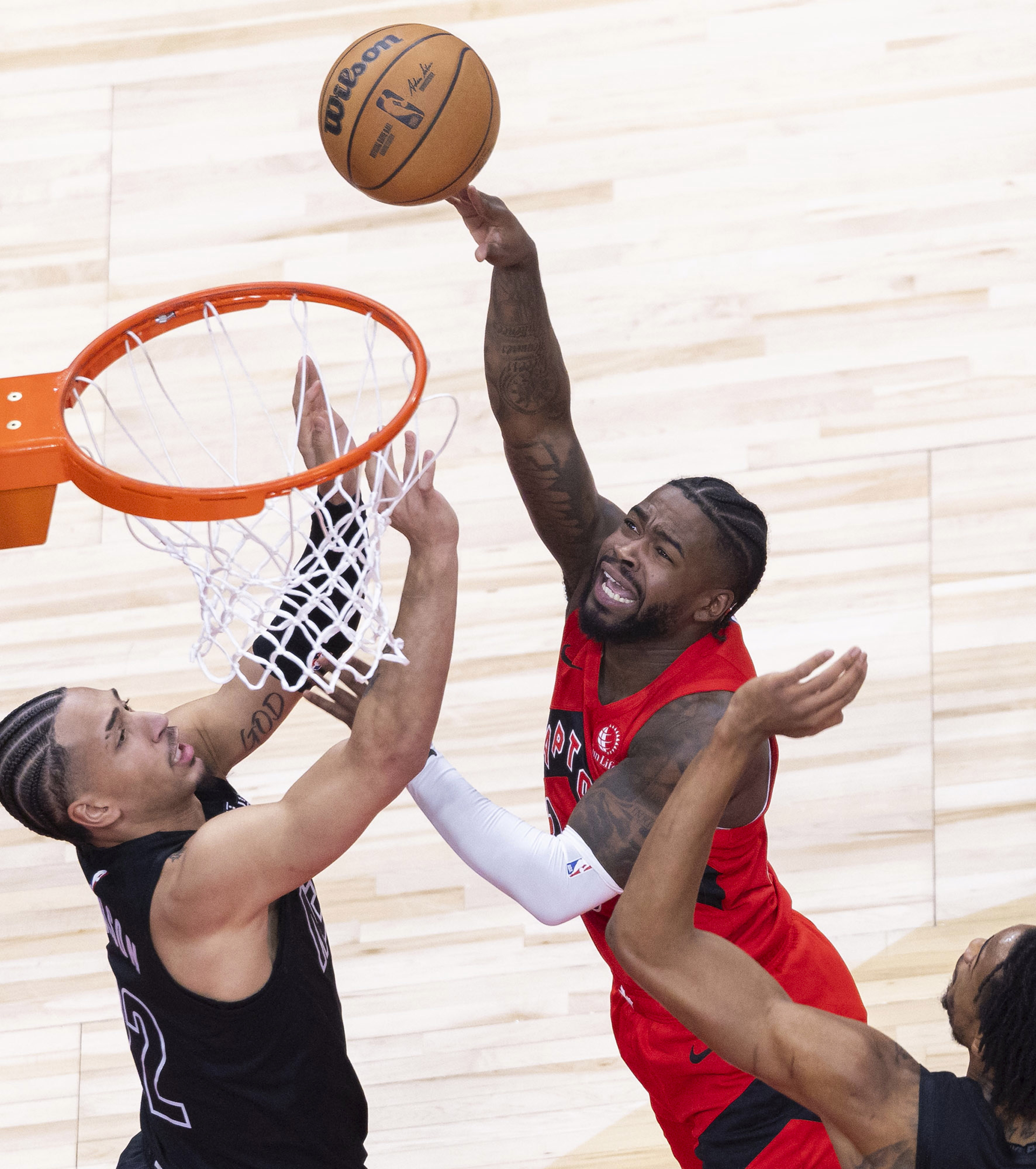 关于NBA季后赛赛程吃紧，多伦多猛龙冲刺阶段完成体检，气氛紧张，数据趋势出现新变化的信息