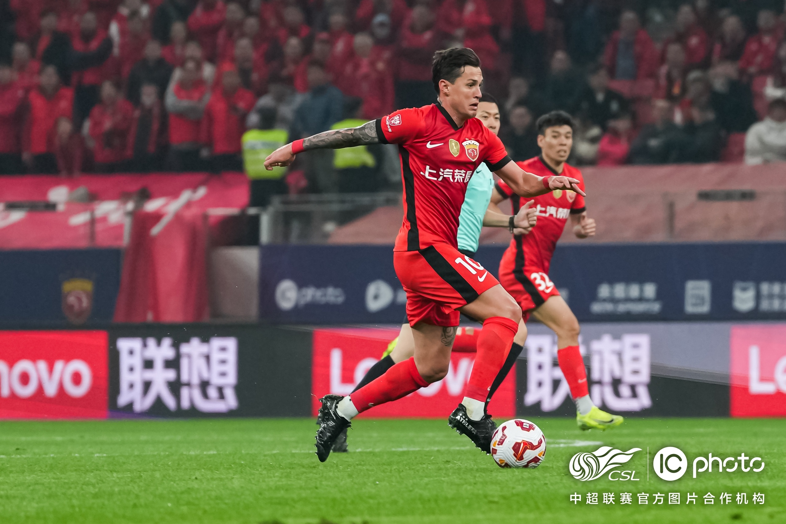 LOL直播-关于赛地聚焦：葡超转会期热度飙升；丹佛掘金单刀错失；气氛紧张；球队文化再被提及的信息